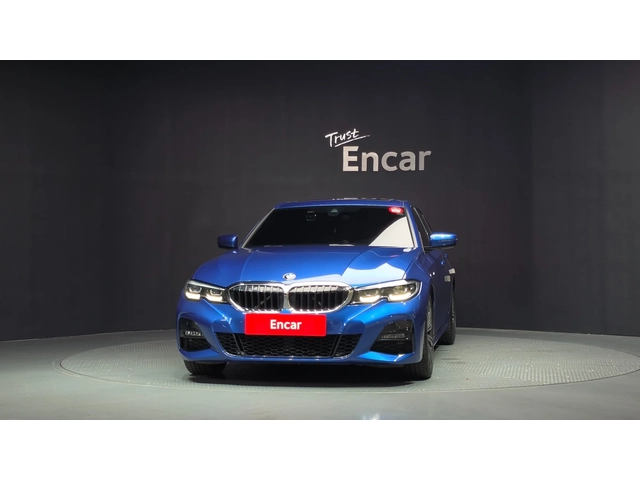BMW 320 i M Sport - автомобили, коли, обяви за нови и употребявани 2