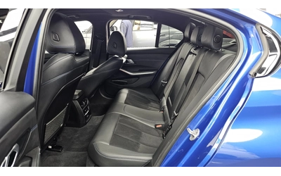 BMW 320 i M Sport - автомобили, коли, обяви за нови и употребявани 8
