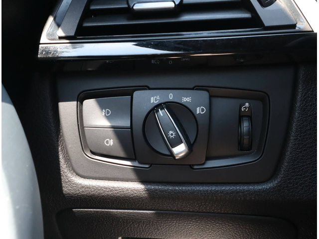 BMW 320 d/Harman Kardon/Sport/PDC/Подгрев - автомобили, коли, обяви за нови и употребявани 13