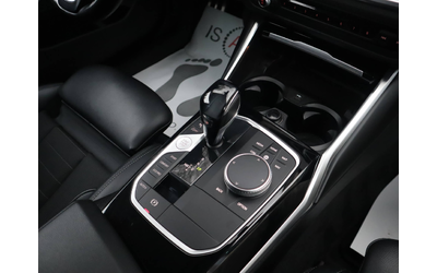 BMW 320 d/SportLine/Virtual/Подгрев/Амбиент/PDC/Active Guard/Lane Assist - автомобили, коли, обяви за нови и употребявани 9