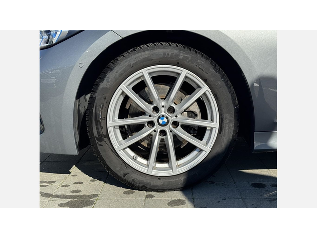 BMW 320d xDrive - автомобили, коли, обяви за нови и употребявани 4
