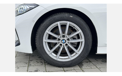 bmw-320d-xdrive - 4