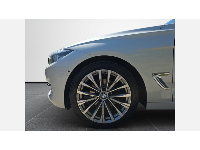 BMW 320d xDrive - автомобили, коли, обяви за нови и употребявани 4