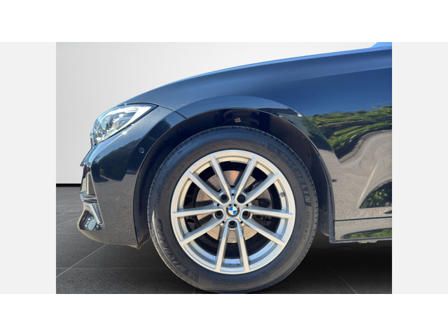 BMW 320d xDrive - автомобили, коли, обяви за нови и употребявани 4