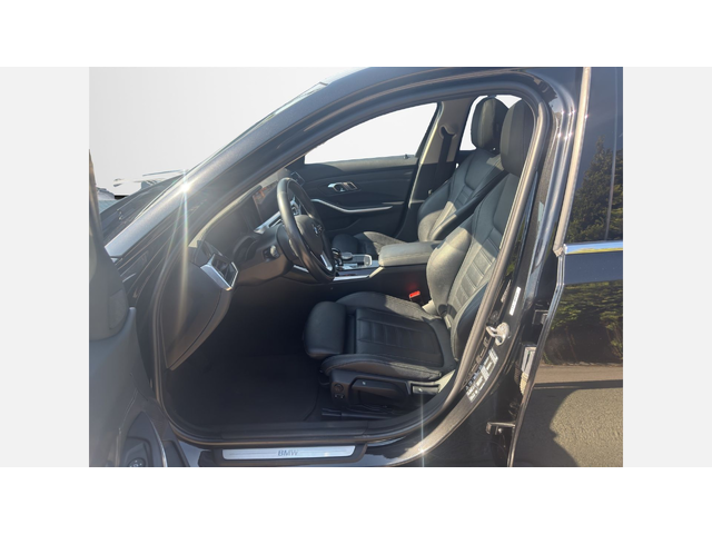 BMW 320d xDrive - автомобили, коли, обяви за нови и употребявани 5