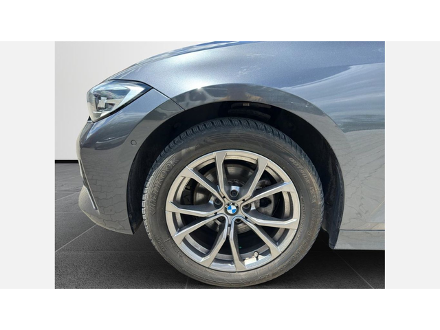 BMW 320d xDrive - автомобили, коли, обяви за нови и употребявани 4