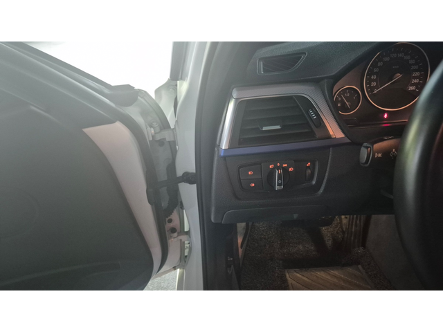 BMW 320i - автомобили, коли, обяви за нови и употребявани 13