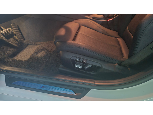 BMW 320i - автомобили, коли, обяви за нови и употребявани 22