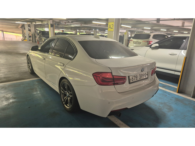 BMW 320i - автомобили, коли, обяви за нови и употребявани 6