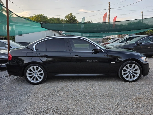 BMW 325 D 204K.C. / М-ПАКЕТ / АВТОМАТ / ШИБЕДАХ / - автомобили, коли, обяви за нови и употребявани 3