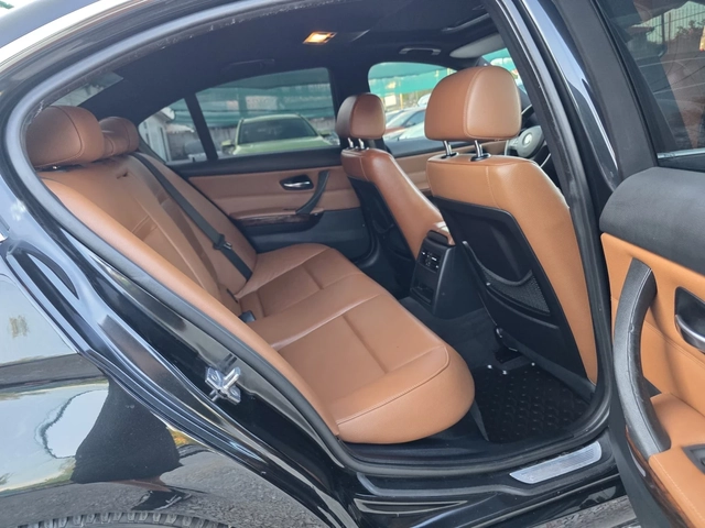 BMW 325 D 204K.C. / М-ПАКЕТ / АВТОМАТ / ШИБЕДАХ / - автомобили, коли, обяви за нови и употребявани 8