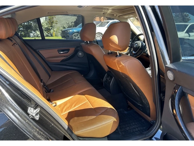 BMW 328 XDRIVE * DIESEL * M * HEAD UP * HARMON KARDON * - автомобили, коли, обяви за нови и употребявани 6