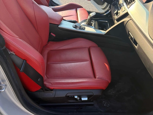BMW 328 GT xDRIVE / CARFAX - автомобили, коли, обяви за нови и употребявани 9