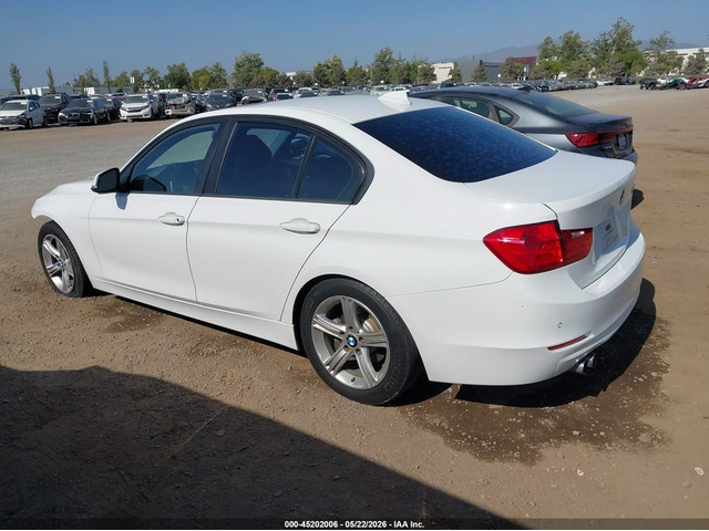 BMW 328I 2.0L I-4 DI, DOHC, VVT, TURBO, 240HP Rear Wheel Drive - автомобили, коли, обяви за нови и употребявани 2
