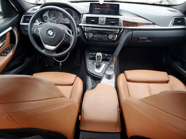 BMW 330 2.0L 4 ALL WHEEL DRIVE - автомобили, коли, обяви за нови и употребявани 8