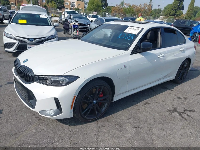 BMW 330 E / XDRIVE - автомобили, коли, обяви за нови и употребявани 2