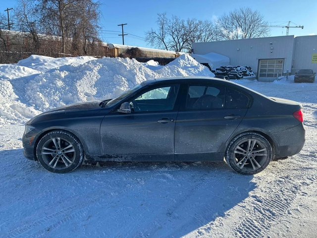 BMW 330 * 330i xDrive * CARFAX * ЦЕНА ДО БГ - автомобили, коли, обяви за нови и употребявани 2