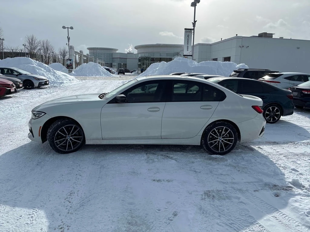 BMW 330 * 330i xDrive * CARFAX * ЦЕНА ДО БГ - автомобили, коли, обяви за нови и употребявани 1