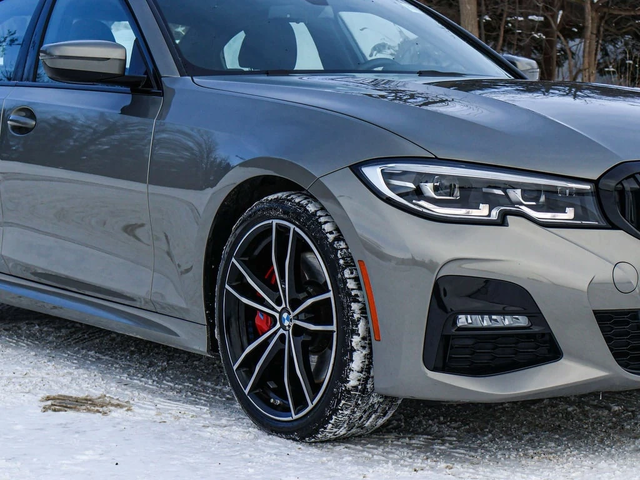 BMW 330 * xDrive * CARFAX * ЦЕНА ДО БГ - автомобили, коли, обяви за нови и употребявани 1