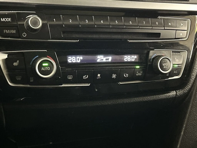 BMW 330 * xDrive * CARFAX * ЦЕНА ДО БГ - автомобили, коли, обяви за нови и употребявани 14