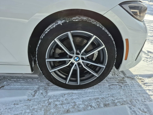 BMW 330 * 330i xDrive * CARFAX * ЦЕНА ДО БГ - автомобили, коли, обяви за нови и употребявани 12