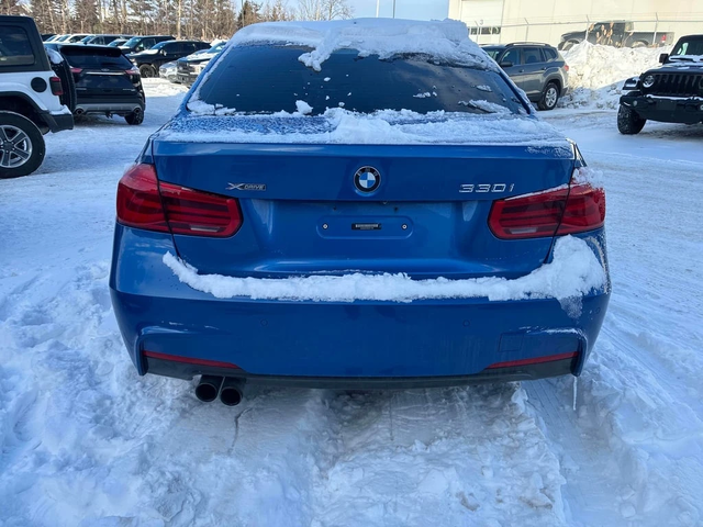 BMW 330 * 330i xDrive * CARFAX * ЦЕНА ДО БГ - автомобили, коли, обяви за нови и употребявани 4