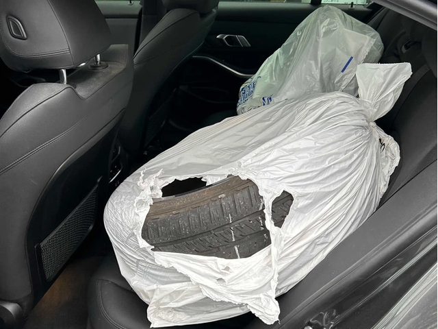 BMW 330 * 330i xDrive * CARFAX * ЦЕНА ДО БГ - автомобили, коли, обяви за нови и употребявани 15