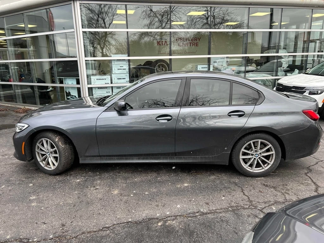 BMW 330 * 330i xDrive * CARFAX * ЦЕНА ДО БГ - автомобили, коли, обяви за нови и употребявани 1