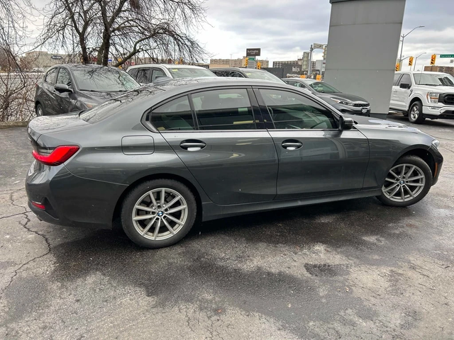 BMW 330 * 330i xDrive * CARFAX * ЦЕНА ДО БГ - автомобили, коли, обяви за нови и употребявани 2