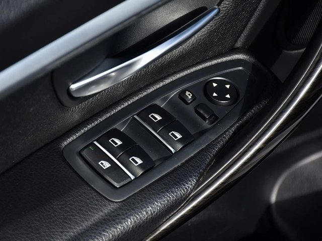 BMW 330 * xDrive SA * CARFAX * ЦЕНА ДО БГ - автомобили, коли, обяви за нови и употребявани 15