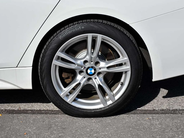 BMW 330 * xDrive SA * CARFAX * ЦЕНА ДО БГ - автомобили, коли, обяви за нови и употребявани 4