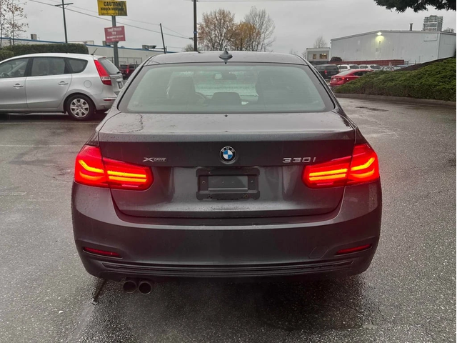 BMW 330 * 330I XDRIVE * CARFAX * ЦЕНА ДО БГ - автомобили, коли, обяви за нови и употребявани 3