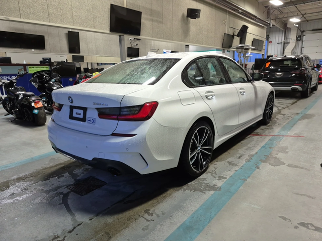 BMW 330 E 2.0 XDRIVE - автомобили, коли, обяви за нови и употребявани 2