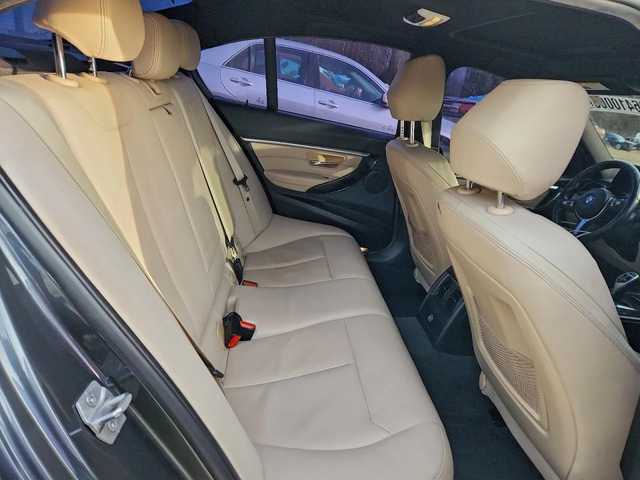 BMW 330 - автомобили, коли, обяви за нови и употребявани 10