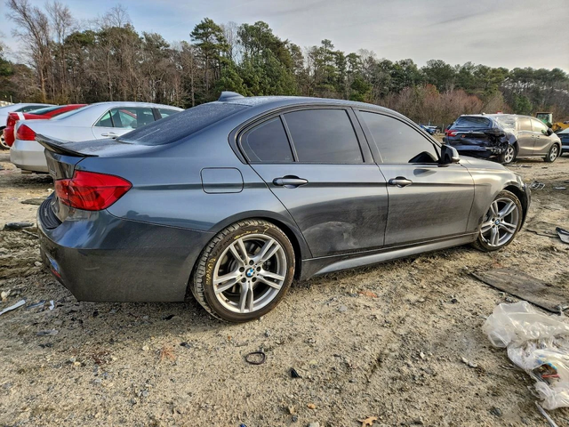 BMW 330 - автомобили, коли, обяви за нови и употребявани 3