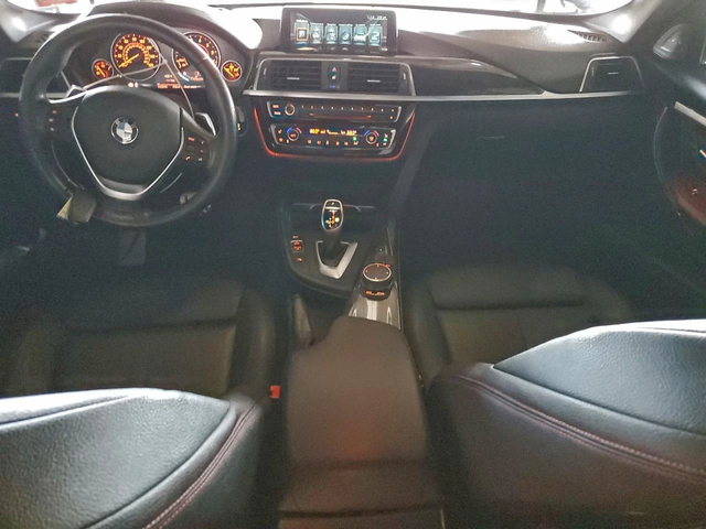 BMW 330 - автомобили, коли, обяви за нови и употребявани 9