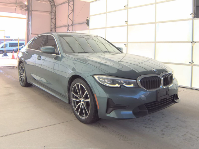 BMW 330 i xDrive - автомобили, коли, обяви за нови и употребявани 2