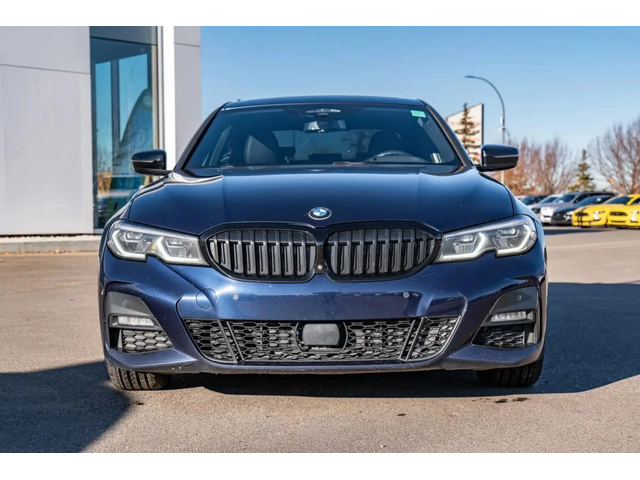 BMW 330 xDrive* M-pack* LASER* Distr* Harman/Kardon* 360* - автомобили, коли, обяви за нови и употребявани 1