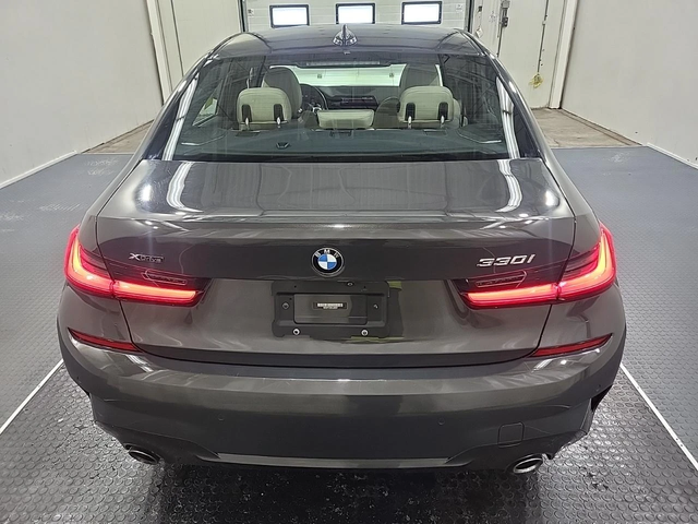 BMW 330 * M PACK* 360CAM* DISTRONIC* PANO* - автомобили, коли, обяви за нови и употребявани 6