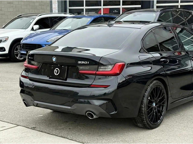 BMW 330 М пакет* Пано* Подгрев* CarPlay* Камера - автомобили, коли, обяви за нови и употребявани 3