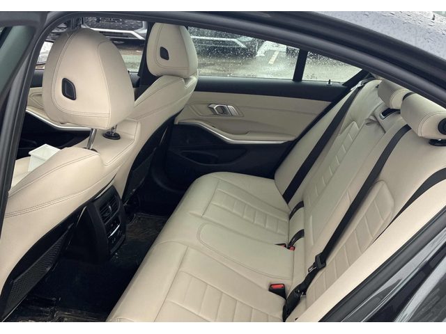 BMW 330 xDrive* MPACKAGE* Keyless* Premium audio* PANO* Me - автомобили, коли, обяви за нови и употребявани 9