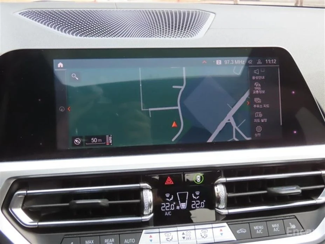 BMW 330 * xDrive* M-Sport* КОЖА* ПОДГРЕВ* ШИБИДАХ* - автомобили, коли, обяви за нови и употребявани 6