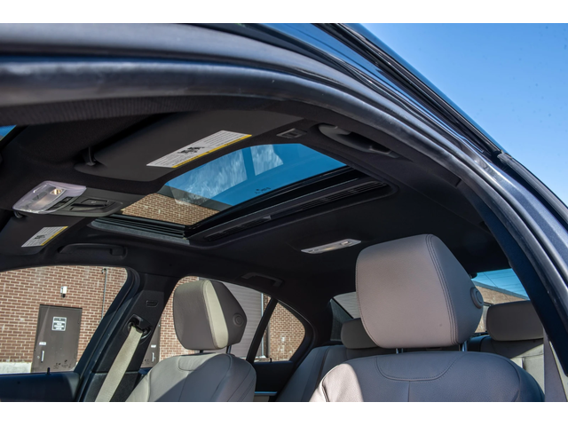 BMW 330 * M-Sport* xDrive* ПОДГРЕВ* ШИБИДАХ* HEAD-UP* FULL - автомобили, коли, обяви за нови и употребявани 11