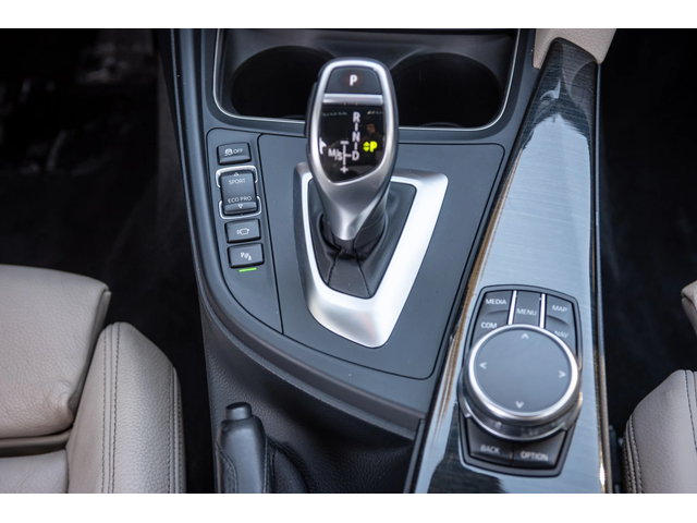 BMW 330 * M-Sport* xDrive* ПОДГРЕВ* ШИБИДАХ* HEAD-UP* FULL - автомобили, коли, обяви за нови и употребявани 13