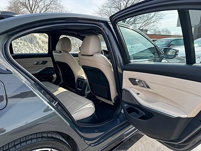 BMW 330 xDrive* M PACK* 4 ПОДГРЕВА* DIGITAL* CARPLAY* ПАНО - автомобили, коли, обяви за нови и употребявани 13