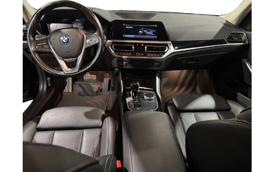 BMW 330 e* CARPLAY* МЪРТВА ТОЧКА* СЛЕДЕНЕ НА ЛЕНТИ* КАМЕРА - автомобили, коли, обяви за нови и употребявани 9