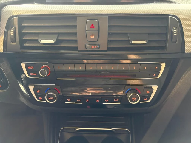 BMW 330 * xDrive * * HeadUp* AвтоКредит* (ЦЕНА ДО БГ) - автомобили, коли, обяви за нови и употребявани 12