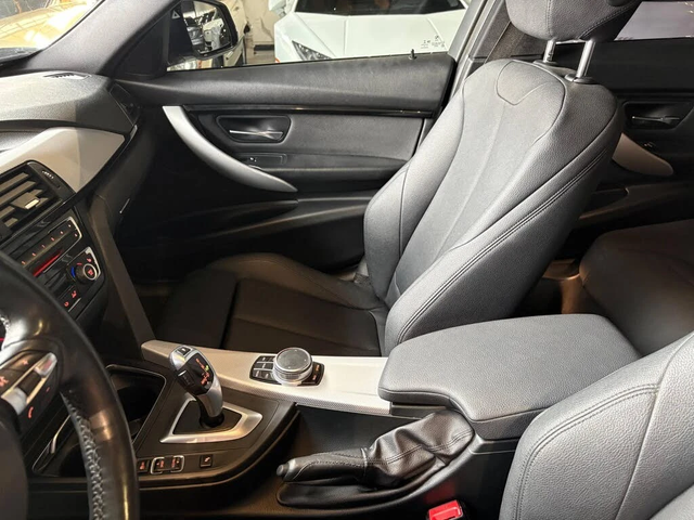 BMW 330 * xDrive * * HeadUp* AвтоКредит* (ЦЕНА ДО БГ) - автомобили, коли, обяви за нови и употребявани 14