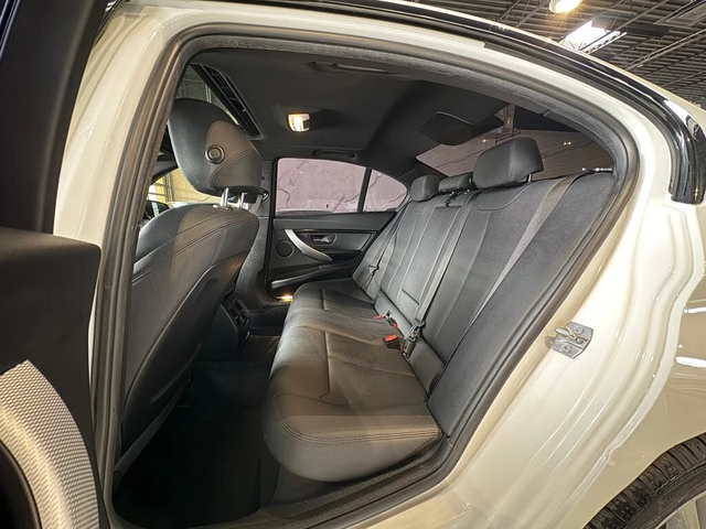 BMW 330 * xDrive * * HeadUp* AвтоКредит* (ЦЕНА ДО БГ) - автомобили, коли, обяви за нови и употребявани 16