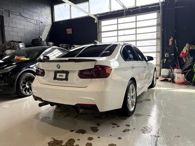 BMW 330 * xDrive * * HeadUp* AвтоКредит* (ЦЕНА ДО БГ) - автомобили, коли, обяви за нови и употребявани 3